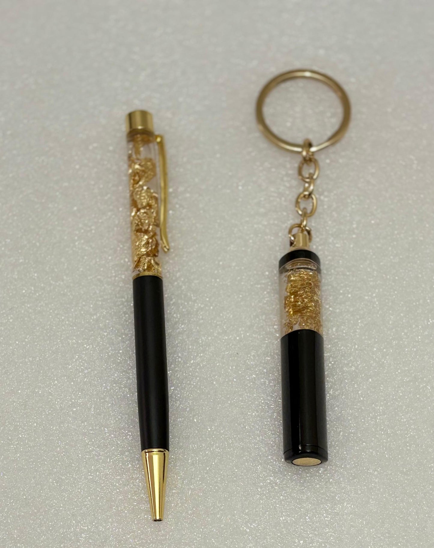 Jari Pen and Keychain Set